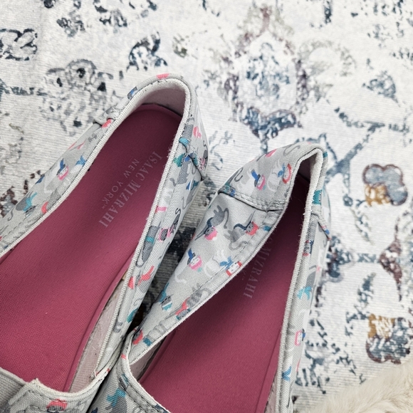 Isaac Mizrahi Shoes Women US 9.5 Gray Pink Cat Print Slip-on Memory Foam - Picture 4 of 12